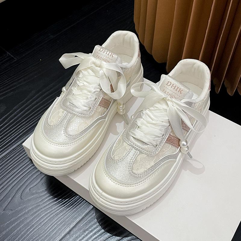 

Это новые женские летние спортивные кроссовки «Форрест Гамп», повседневная обувь, обувь на платформе с увеличением высоты. 35 белый