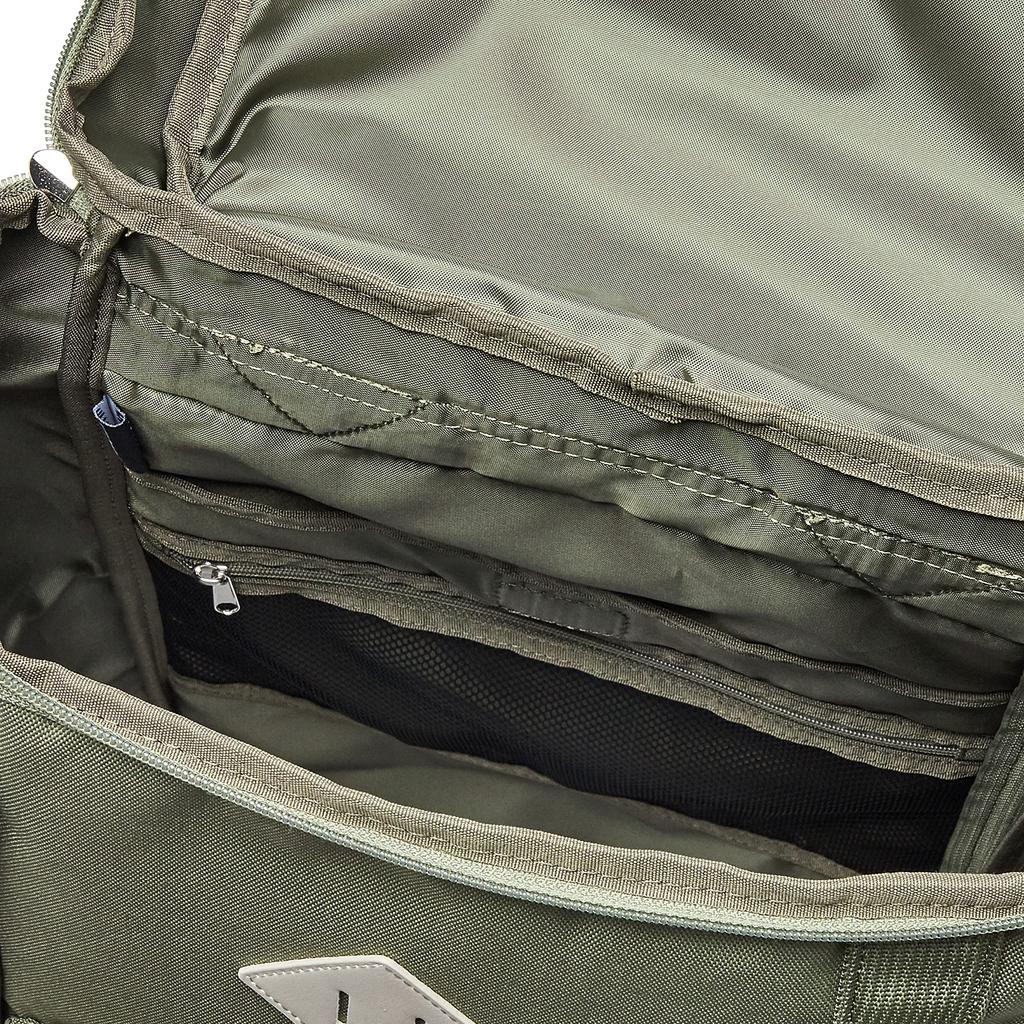 Aventura Square Large A4 Mesh Back Olive PT-1853 Box-Shaped Backpack, Water-Repellent Nylon, Capacity, Size, Pocket, Zipper, 18L, Logo,