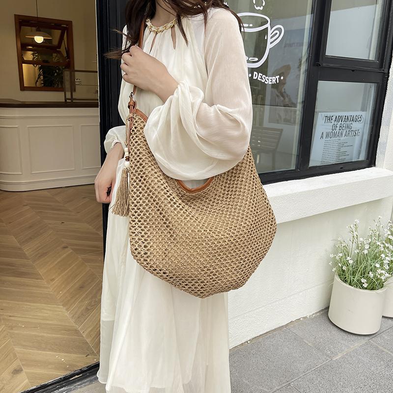 Dámské ručně tkané slaměné kabelky Bohemská taška přes rameno Crossbody peněženka Ratanová plážová taška Letní psaníčko Ležérní boho tašky pro venkovní použití