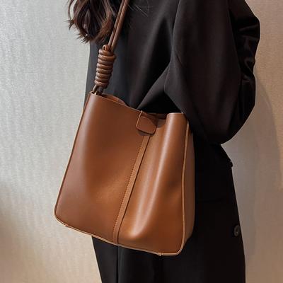 Retro Large-Capacity Bags  New Women's Bag Fashion Commuter Shoulder Bag High-Quality Texture Messenger Bucket Bags