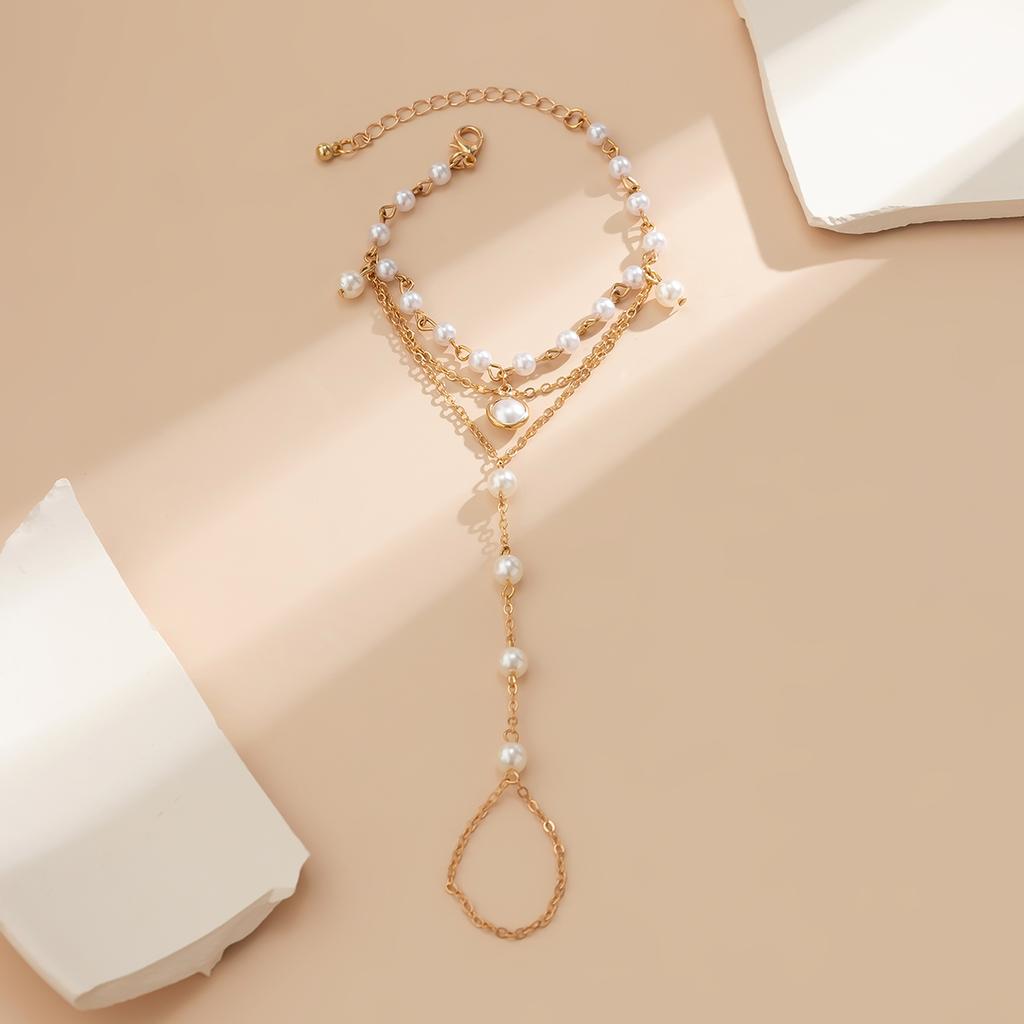 Kpop Multilayer Imitation Pearl Link Chain Connected Finger Ring Bracelets Women Wed Bridal Hand Harness Bracelet Couple Jewelry