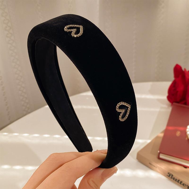 Retro Wide-brimmed Flocking Sponge Headband for Women Rhinestone Heart Headband Fashion Girls Face Washing Headband