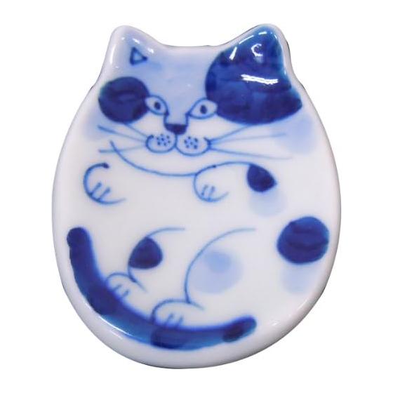 Arita Ware Cat Chopstick Rest, Polka Dot Cat Y035-2, Hand-Painted Expressive Cat Chopstick Rest to Brighten Your Dining Table
