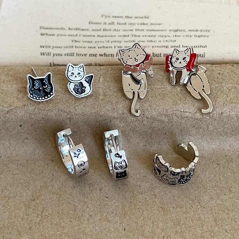 Asymmetrical Graffiti Kitten Stud Earrings for Women - Cute, Elegant, and Versatile Fashion Jewelry.