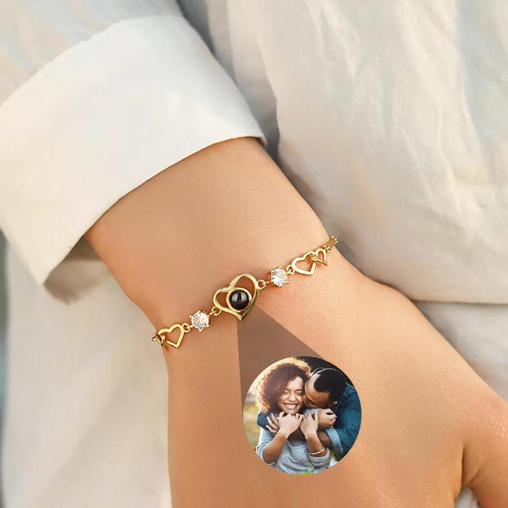 Bracciale a Forma di Cuore con Proiezione 'Ti Amo' in 100 Lingue per Donna - Foto e Testo Personalizzabili