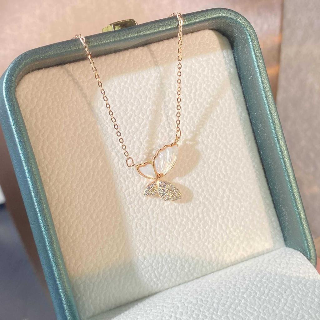 Swirling butterfly necklace female niche exquisite personality light luxury white fritillary butterfly pendant