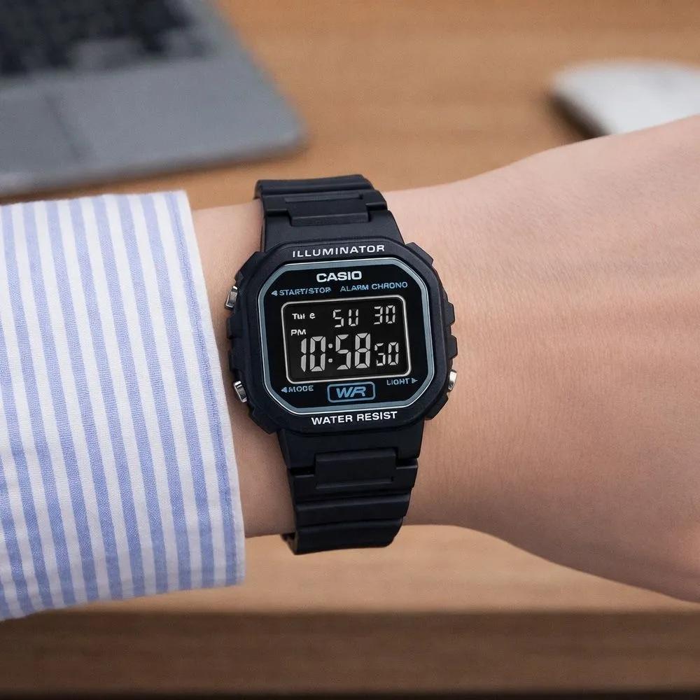 Cio Student Square Digital Watch LA-20WH-1B G-Cosmo