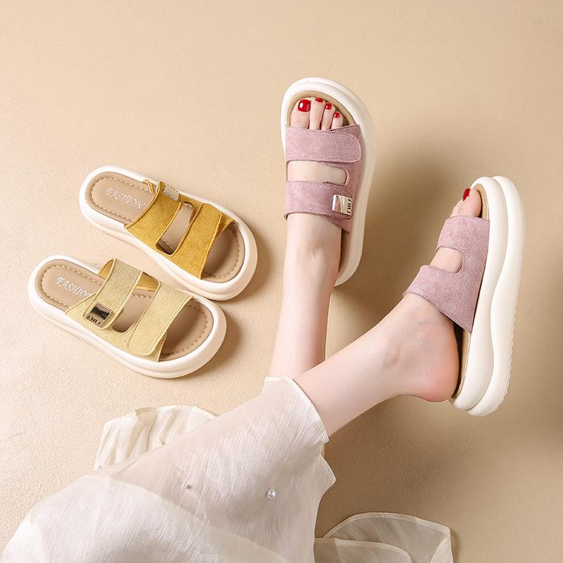 Wearing Thick-bottomed Cool Slippers Women's Matte One-word Drag Summer New Muffin Retro Open-toed Women's Beach Sandals