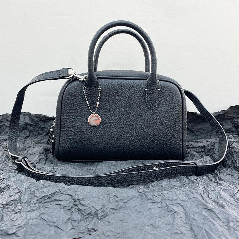 2025 Niche Design High-end Leather Cowhide Handbag Niche Bowling Single Shoulder Crossbody Women's Bag