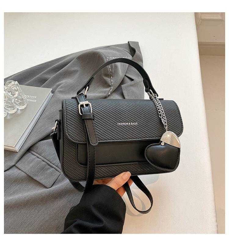 Модный тренд сумка-мессенджер женская 2025 новый ins персонализированная простая сумка-тоут простая текстура сумка через плечо