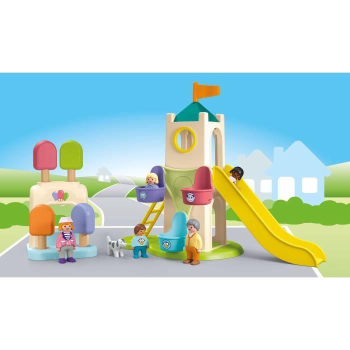 PLAYMOBIL Junior 71703 Loc de joacă cu tobogan gigant Include cinci personaje, un tobogan și accesorii - De la 1 an