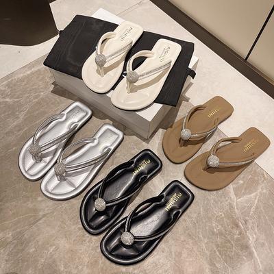 Clip Flat Beach Shoes Cool Slippers New Internet Celebrity Slippers Women Summer Wear Ins Toe Super Fire Herringbone Rhinestones