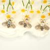 Elegante Strass-Bienenbrosche: Damen Anti-Exposure Kragen Pin für Hemden und T-Shirts