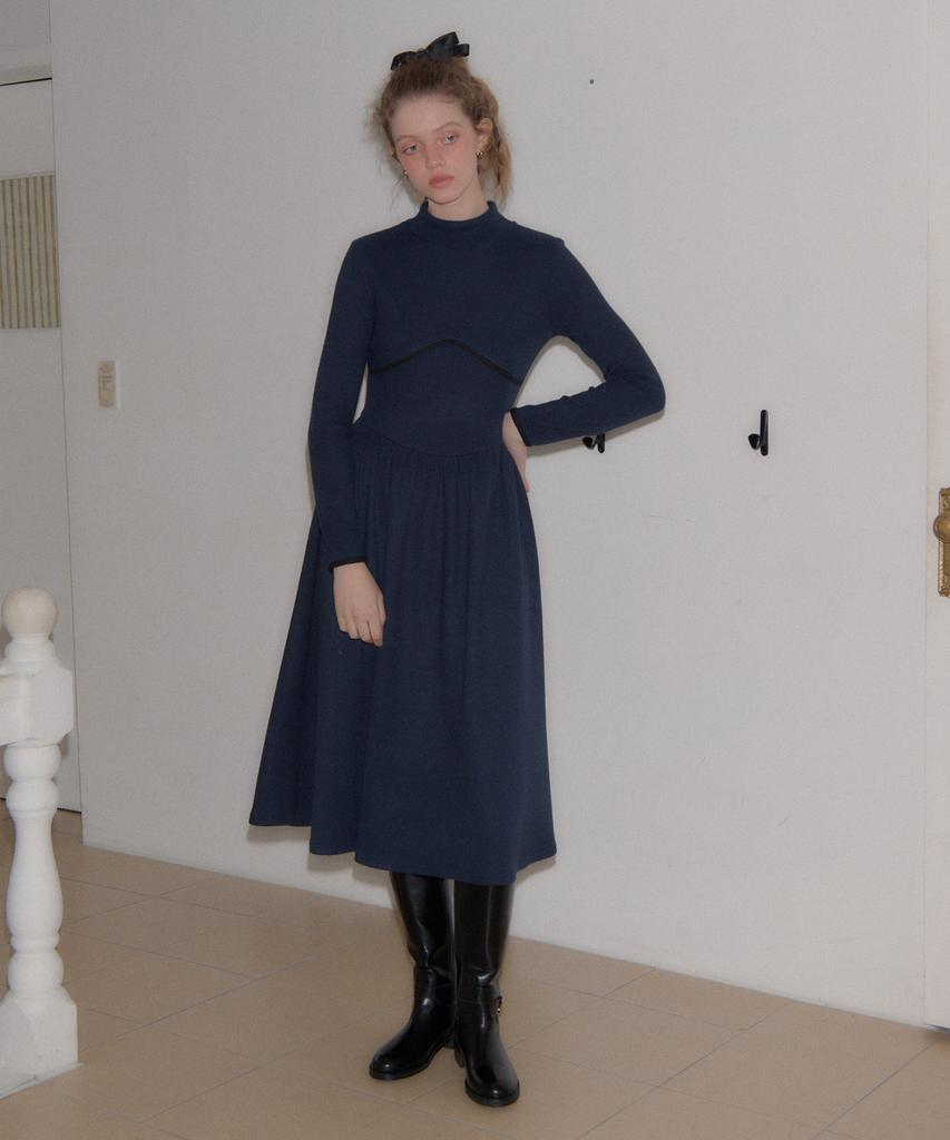 Salon De Yon Line Point High Neck Dress_ Navy