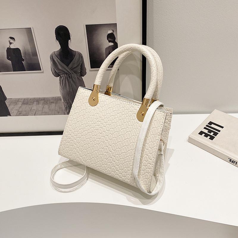 Fashionable Pu Leather Small Handbag For Women Stylish Trendy Spring 2024 Crossbody Bag For Daily Use