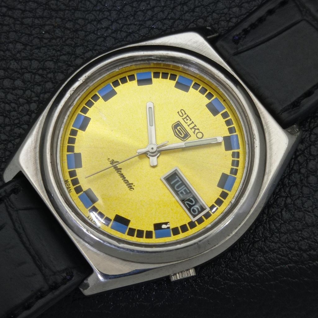 VINTAGE SEIKO 5 AUTOMATIC 7009A JAPAN MENS YELLOW COLOR DIAL WATCH a500073-2 R151a-a500073