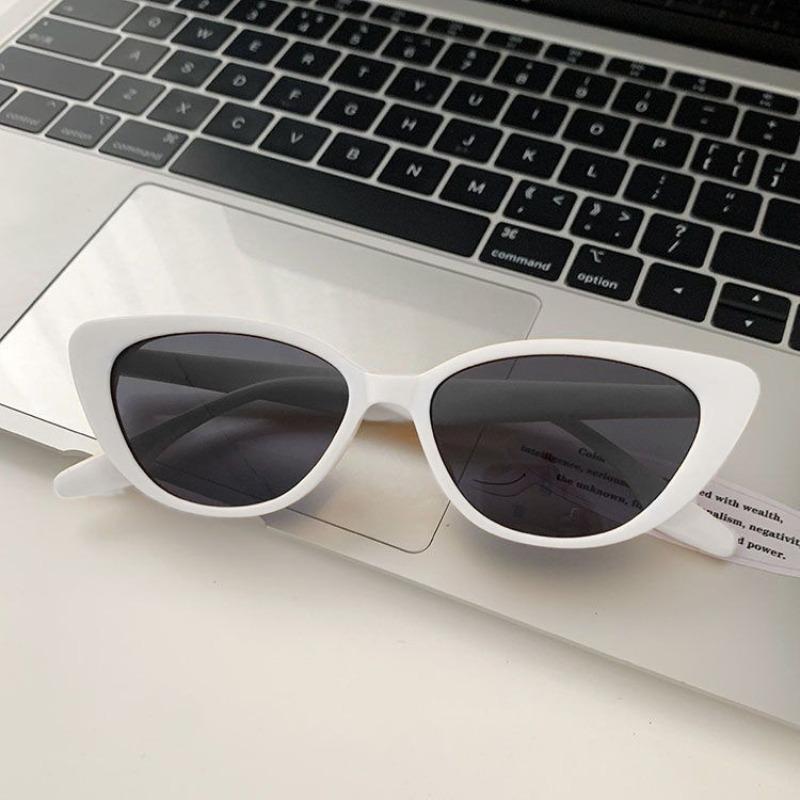 Korean Ins Niche High-end Sense Vintage Versatile Cat's Eye Pink Sunglasses Women's Sun Protection Face Small Frame Sunglasses