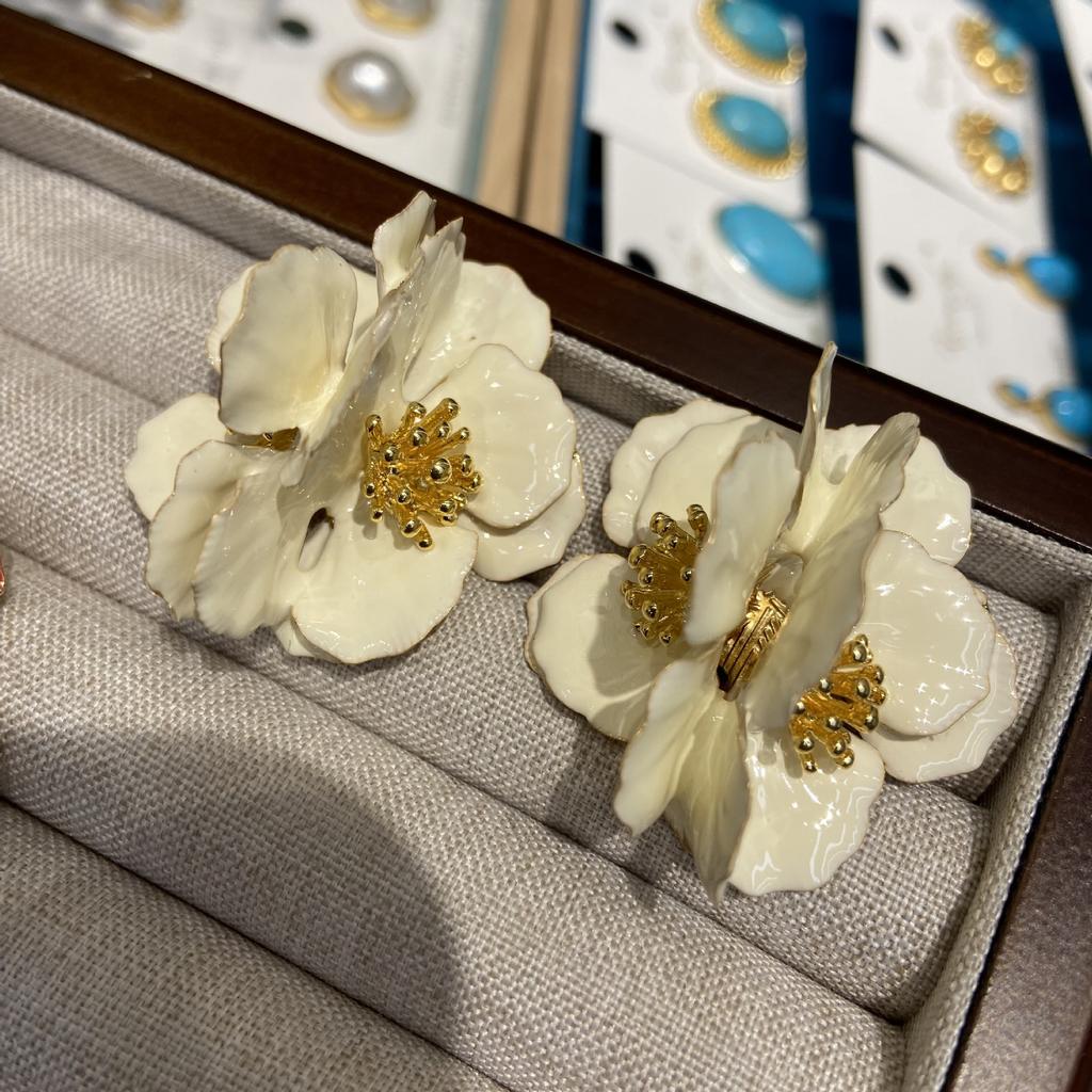 French Retro Design Dripping Oil Pink Peony Flower Stud Earrings Women'S White Rich Flower Earrings Women'S