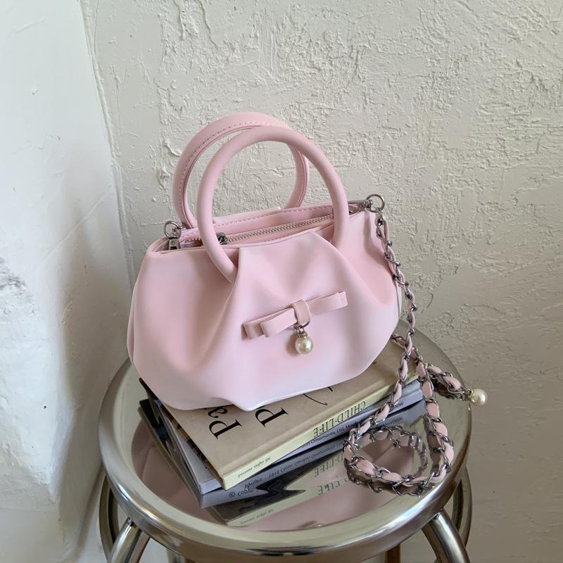 Niche Bag Women's New Summer Versatile Messenger Bag Portable Pleated Cloud Bag