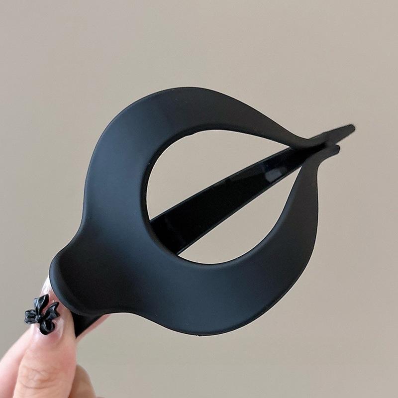Fashion Plastic Duckbill Clip Hair Clip for Women Simple Solid Color Geometric Oval Hollow Temperament Hairpin Hair Accessories