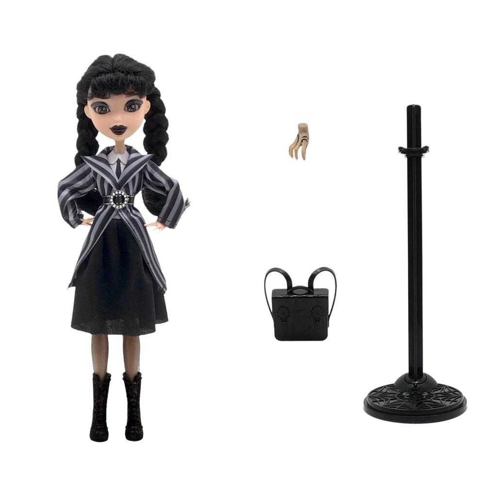 Wednesday Addams 9 Zoll PVC-Puppe mit Schuluniform und dunklem Stil Dekor