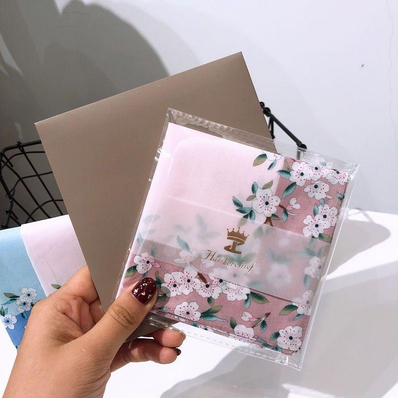 

Подарочный пакет Носовой платок Чистый хлопок Антикварный Старомодный Классический Ностальгический Портативный Маленькое квадратное полотенце Вытирать руки Впитывающий пот