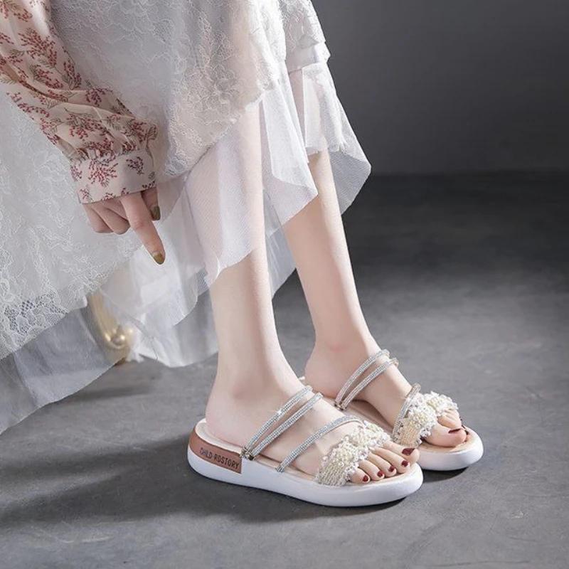 Fashion Flat Rubber Rhinestones 2025 Trending Luxury Wholesale Sandals for Women Comfort Vintage The Best Chic and Elegant Woman Shoes