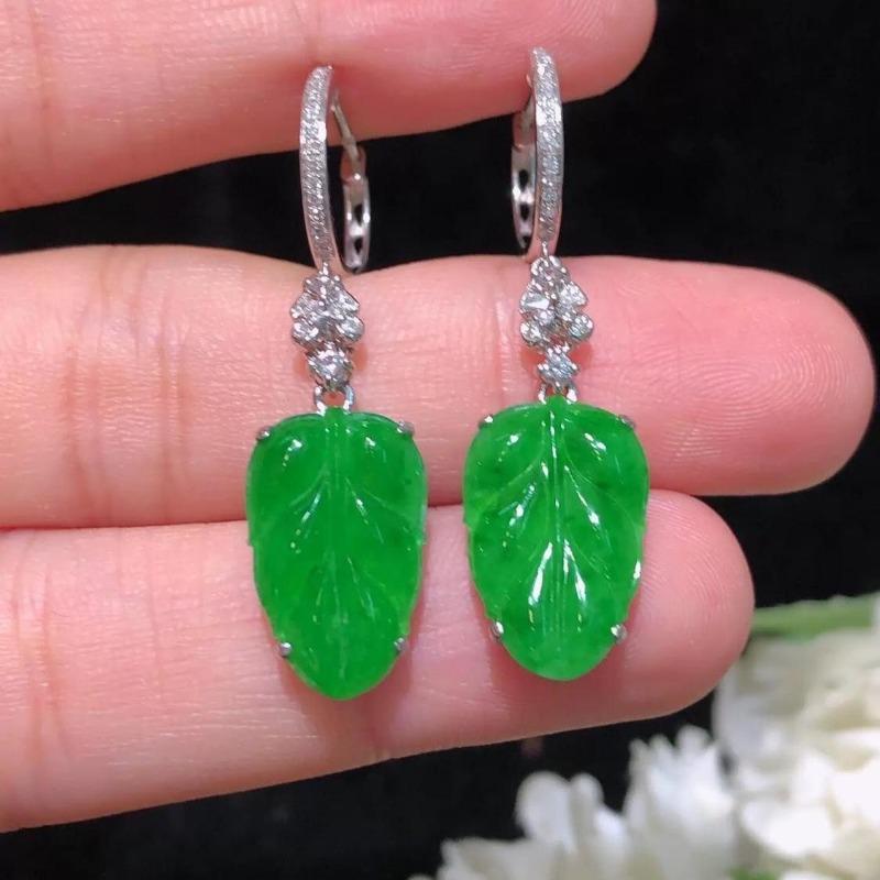 Classic Design Vintage Green Leaf Earrings For Women   Inlaid Natural Chalcedony Drop Earings Wedding Jewelry Gift