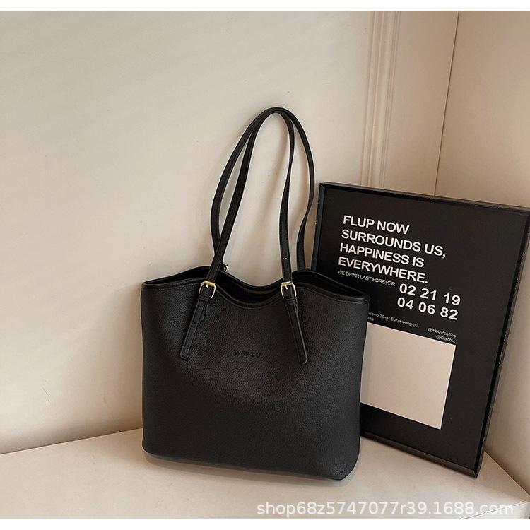 

Large-capacity commuting high-end tote bag for women 2025 new shoulder bag simple fashion hand-to-arm bag чёрный
