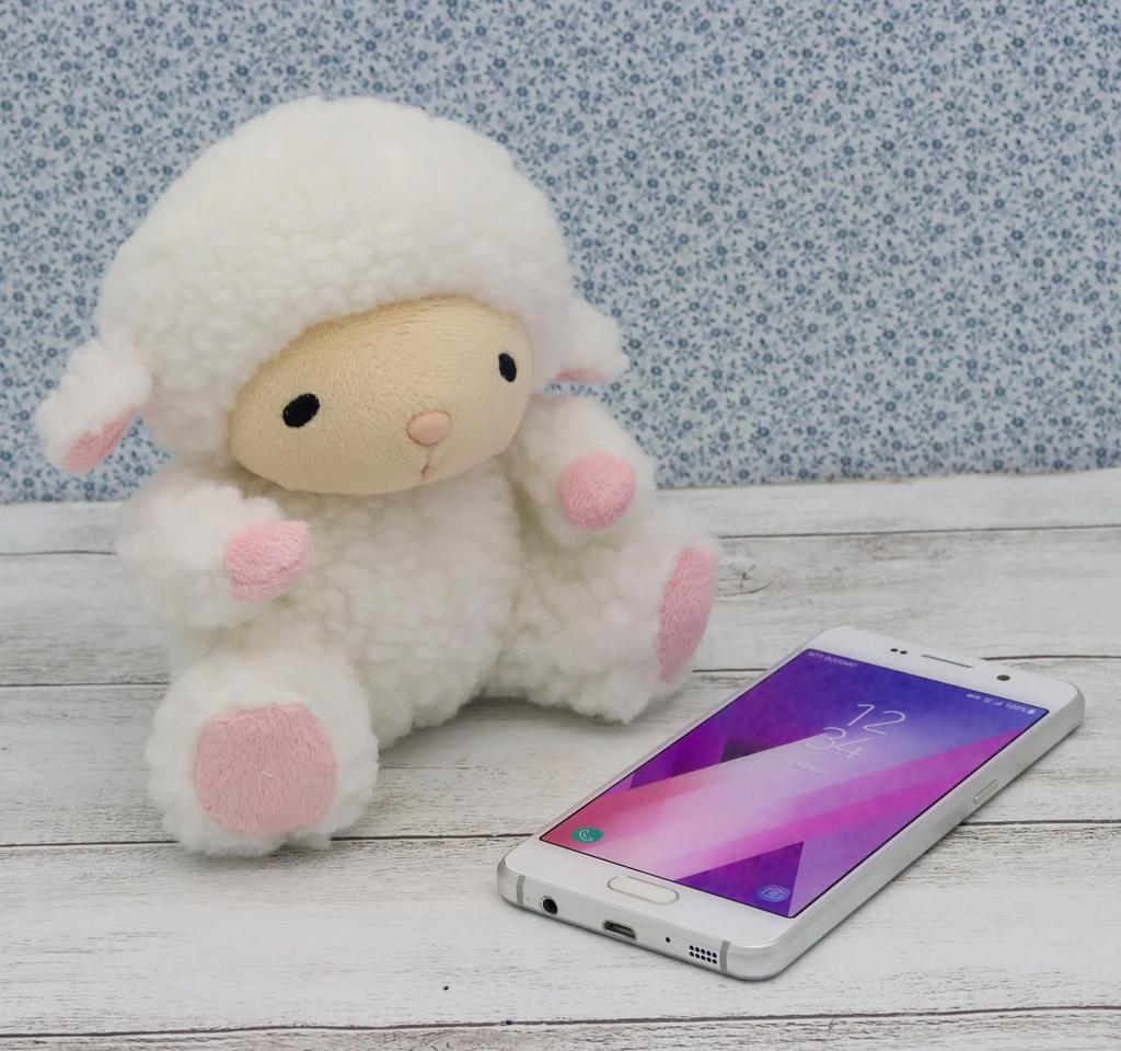 Shinada Petit Mou Sheep Plush Toy