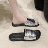 Beautiful flat-bottomed cool slippers women's summer outer wear 2025 new models with skirts beach vacation one-word sandals