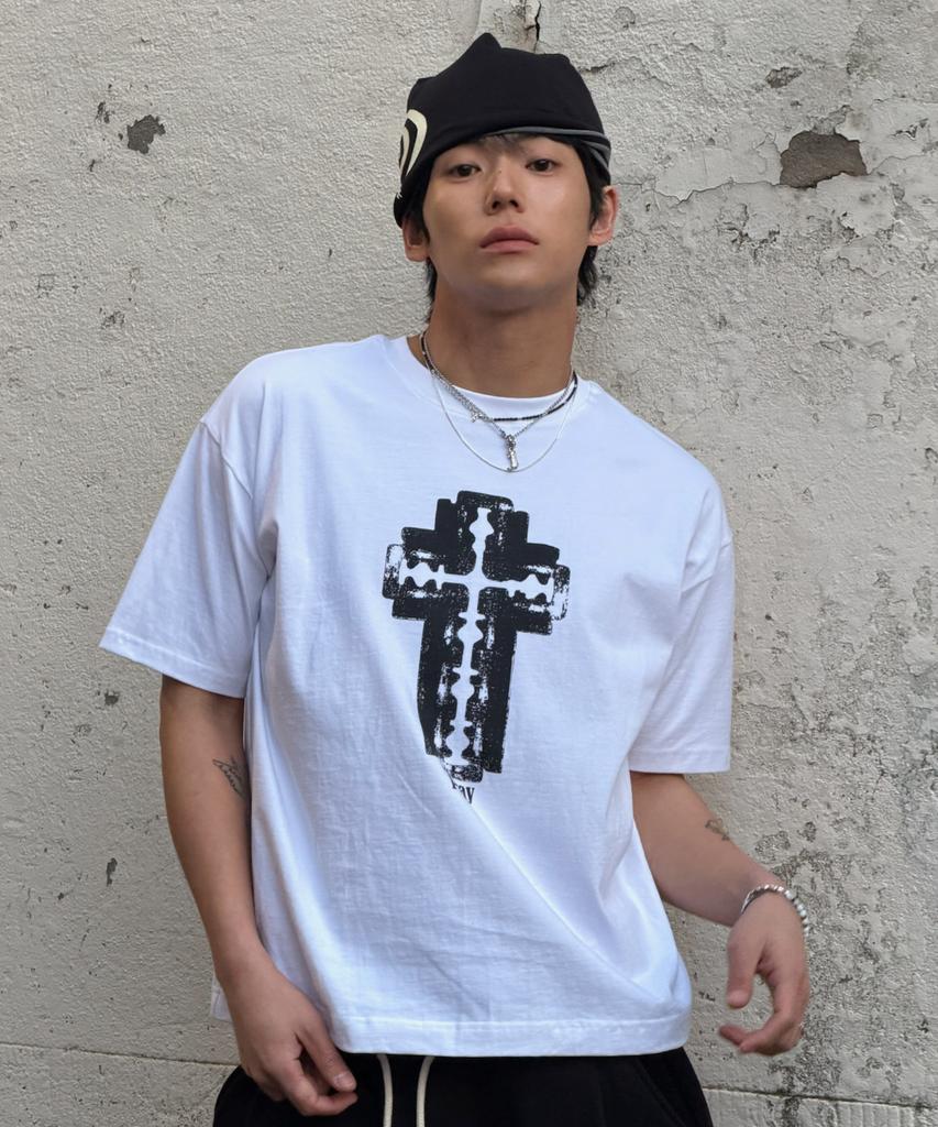 AMOU Razor Cross Half T-Shirts White