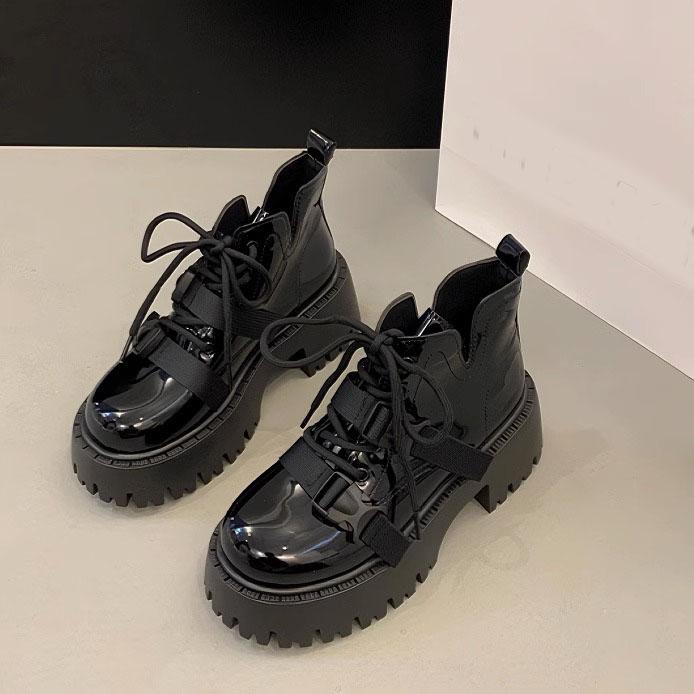 Podzimní černé martensky pro ženy silné podrážky s britským stylem kotníkové boty sladké cool malé kotníkové boty platformové boty krátké boty