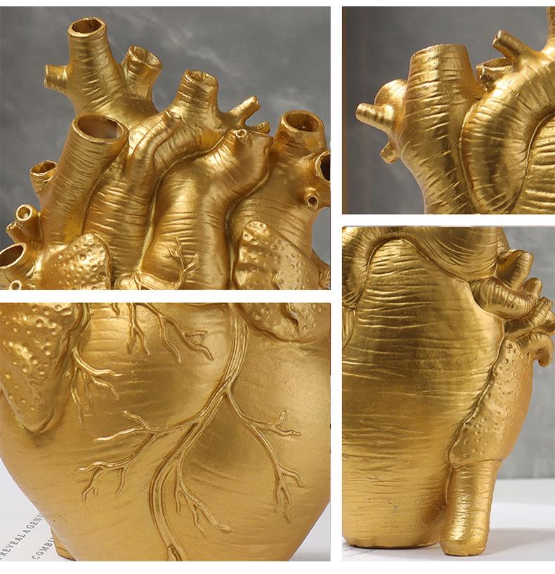 Creative Heart-Shaped Vase Sculpture, Perfect for Displaying Bouquets or Dried Flowers, Stylish Tabletop Decoration Ornament