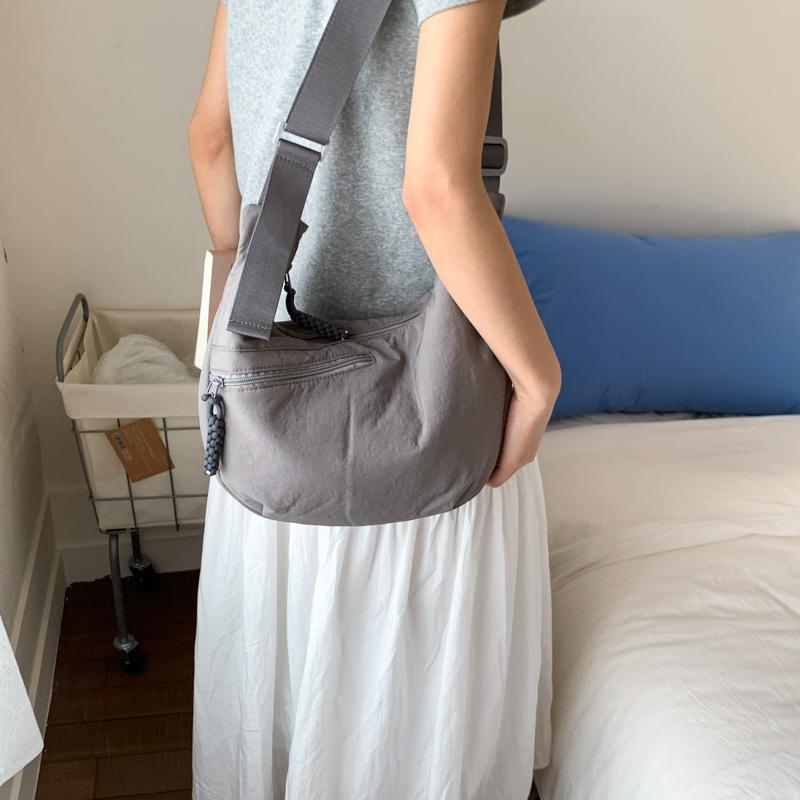 Shoulder Bag Japanese Bag Summer Women's 2025 New Messenger Bag Fashion Underarm Bag Moon Tooth Bag Foreign Style Dumpling Bag