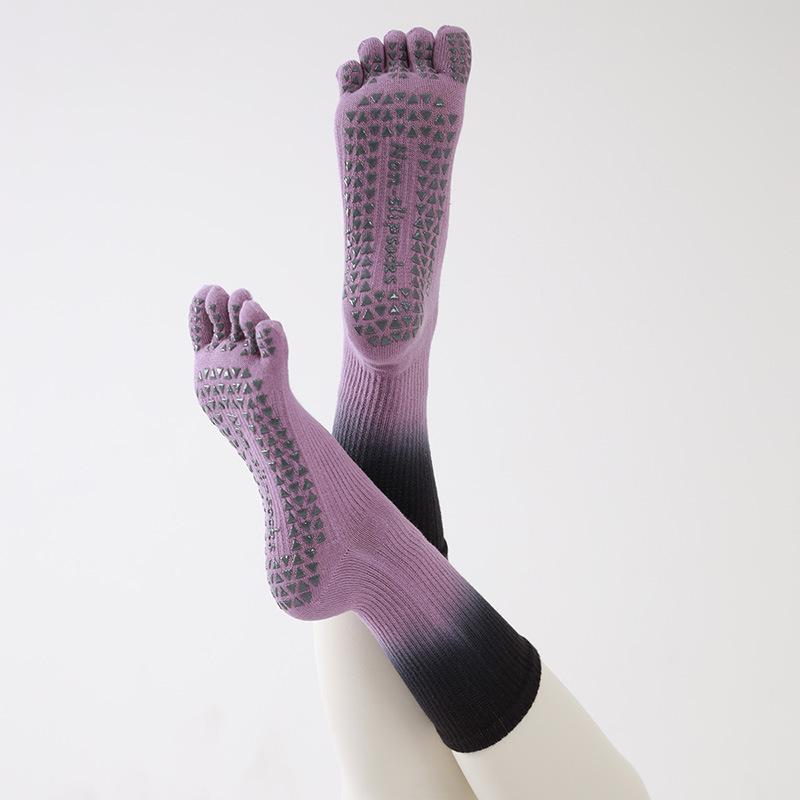 

Постепенно меняющие цвет длинные носки-трубы противоскользящие для йоги профессиональные женские носки с пятью пальцами для пилатеса компрессионные носки для тренировок танцев Size 36-39 темно-фиолетового