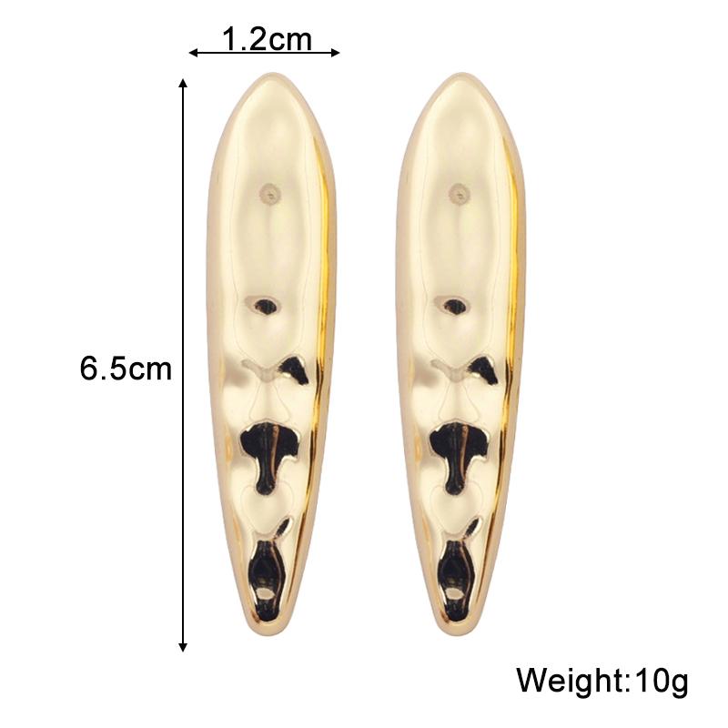 Cercei Stud Aurii Irregulați cu Ciocan pentru Femei Fată Estetică Coreeană Iubire Viața de Zi cu Zi Bijuterii Minimaliste