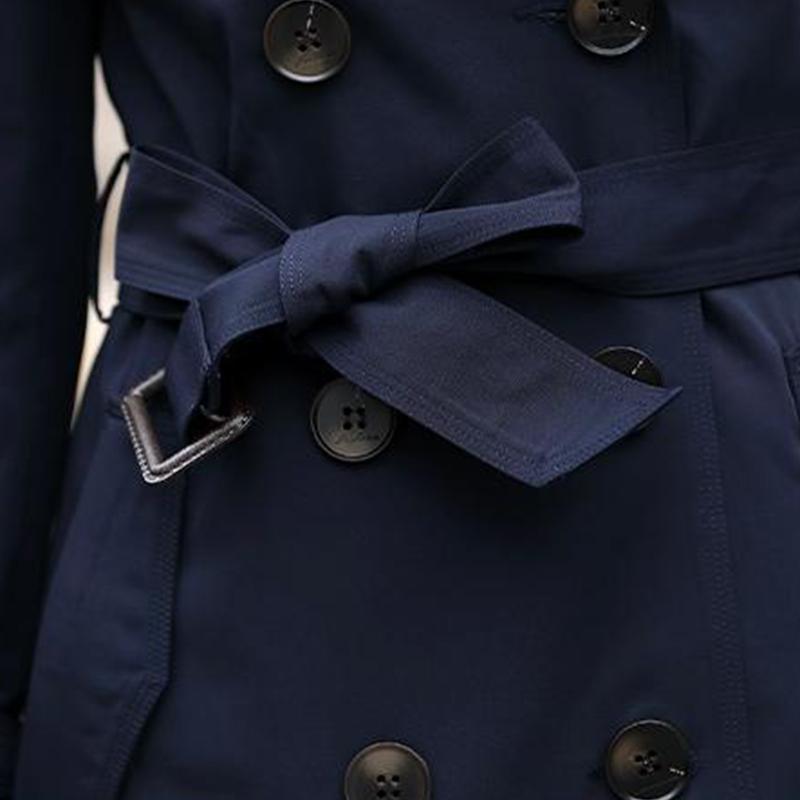 Gefütterter Windbreaker Damen Mittellange Jacke Temperament Seidig und fallend Mantel Britischer Stil Frühling und Herbst