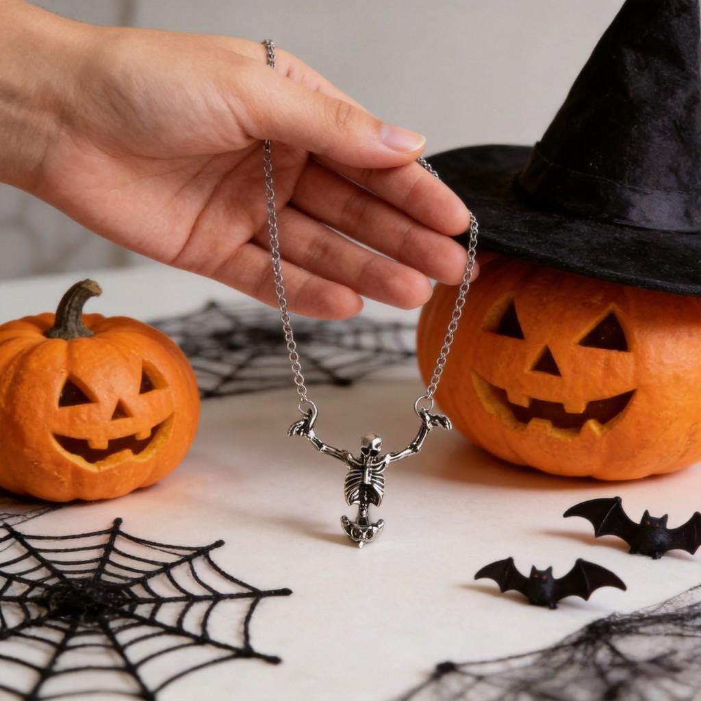 Collana Ciondolo Teschio Gotico Con Pipistrello in Lega per Moda Punk e Decorazione di Halloween