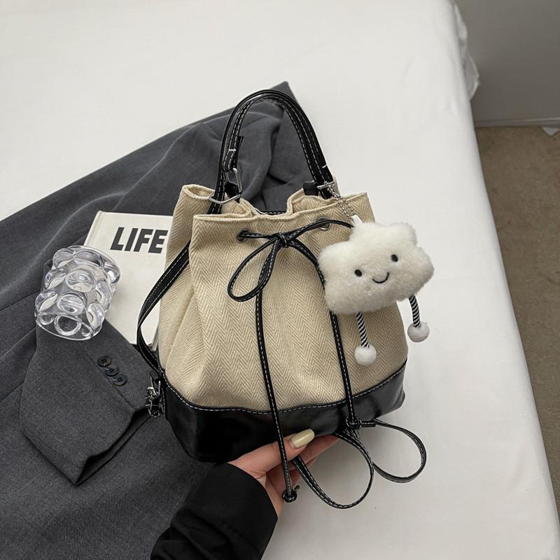 Fashionable Minimalist Shoulder Bag Versatile Large Capacity Bucket Bag For Summer