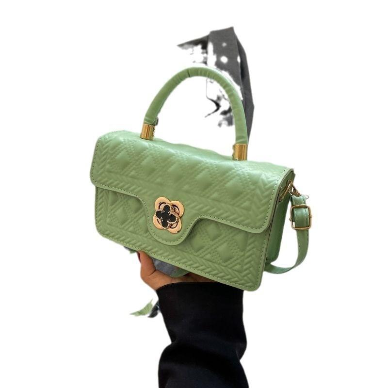 2024 New Fashion Diamond Grid Texture Shoulder Commuter Simple Handbag