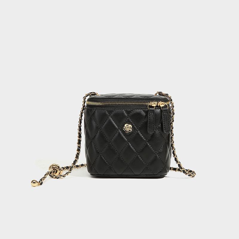 

Secret Garden 2024 New Camellia Rhombus Chain Box Little Girl Summer Mini One Shoulder Crossbody Women s Bag чорний