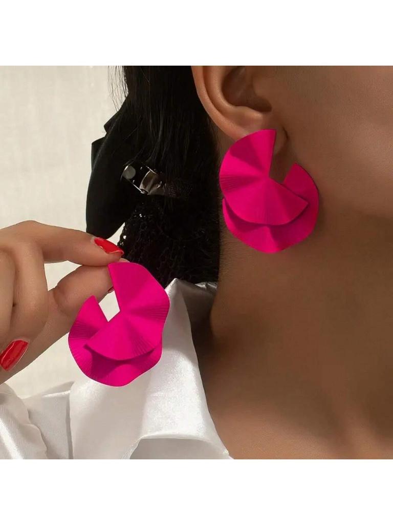 Butterfly Fan-Shaped Metal Texture Earrings - Multi-Color, Trendy European & American Style