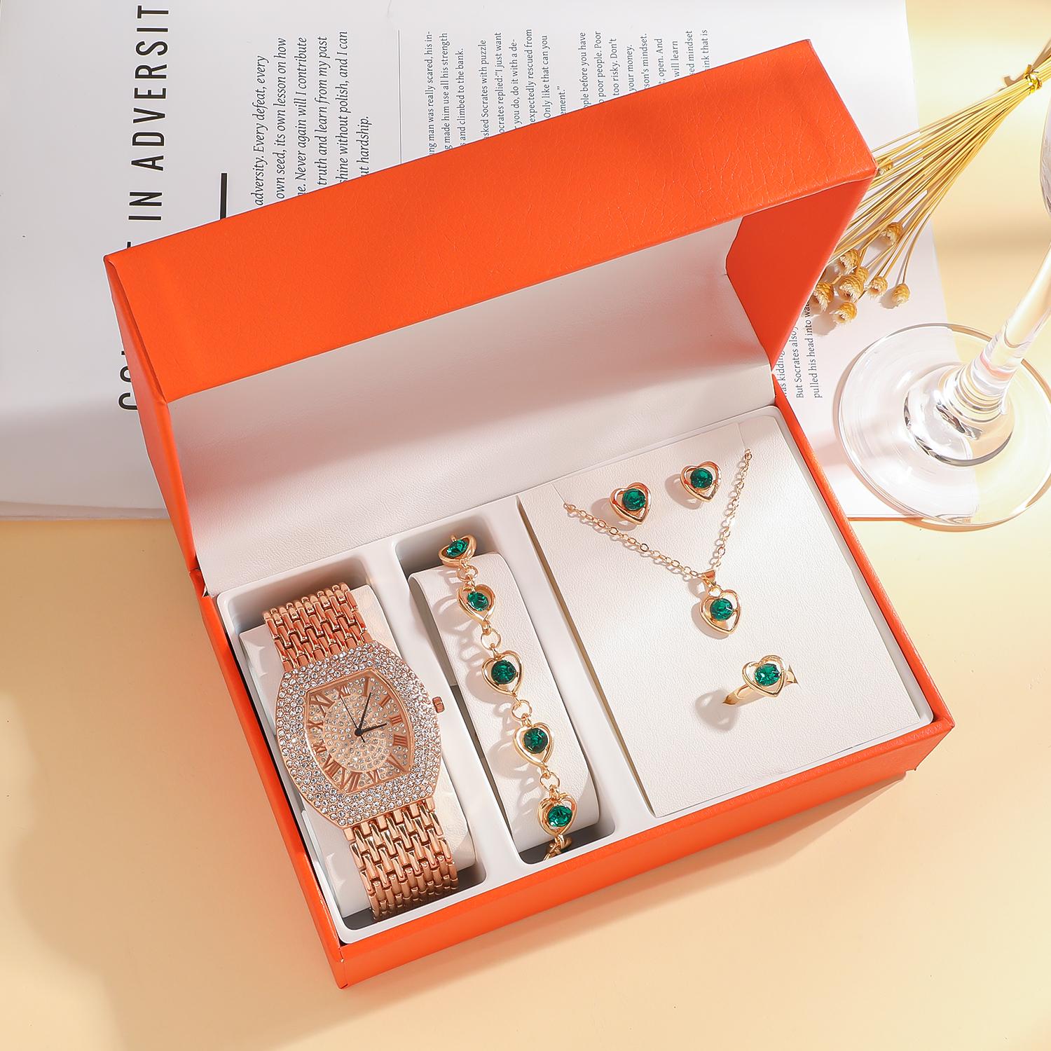 

Подарочная коробка бесплатный хип-хоп звездный бочкообразный полностью бриллиантовый стальной ремешок кварцевый ремешок аксессуар в виде сердца набор из 5 предметов ярко-розовый