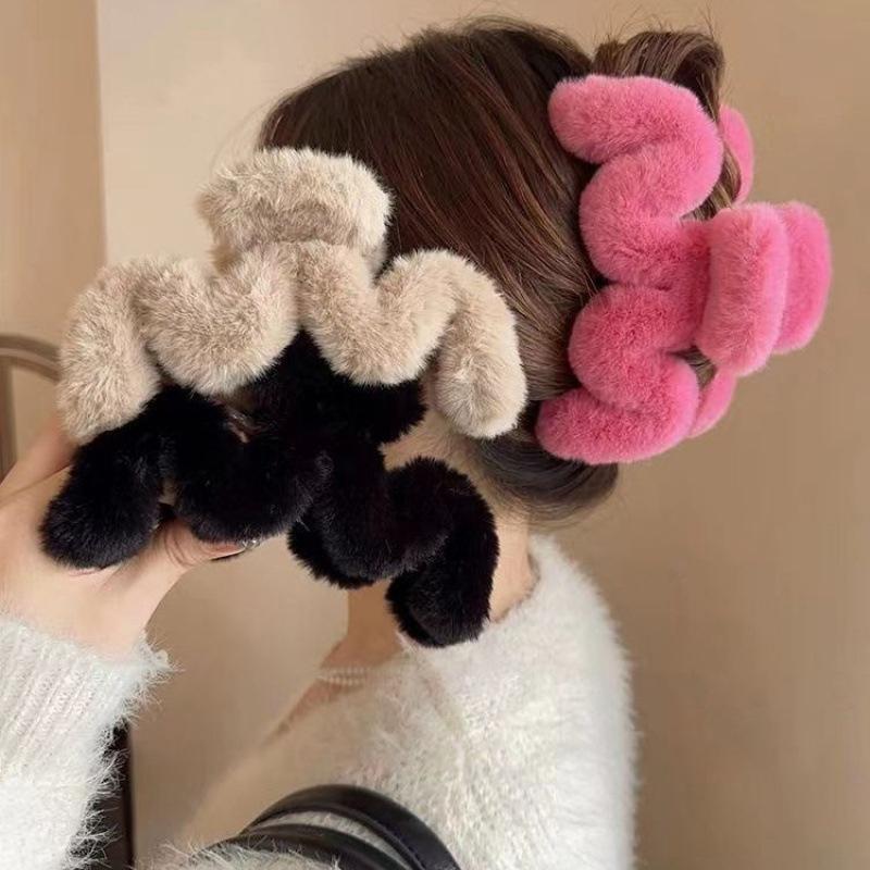 Accessoires de coiffure pour femmes et filles, mode coréenne, hiver, peluche, grande vague, épingles à cheveux élégantes, pince à cheveux en fausse fourrure, couvre-chef