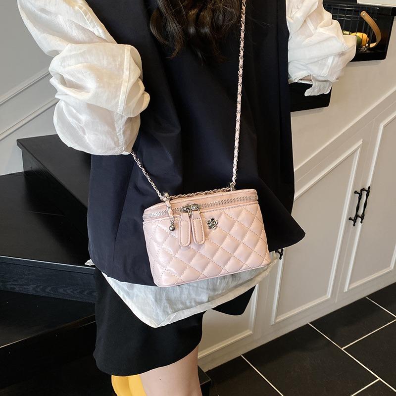 Rhombus chain bag women's new summer niche shoulder messenger bag box bag