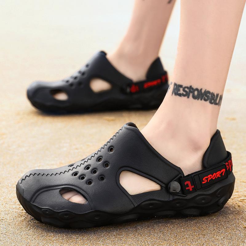 Foreign trade summer men's sandals Korean version tide outdoor bag head beach shoes large size thick sole hollow hole shoes men 2028