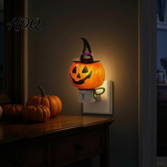 Herbst Halloween Beleuchtung Kürbis Geist Nachtlicht Stecker-Wandlampe mit Hexe