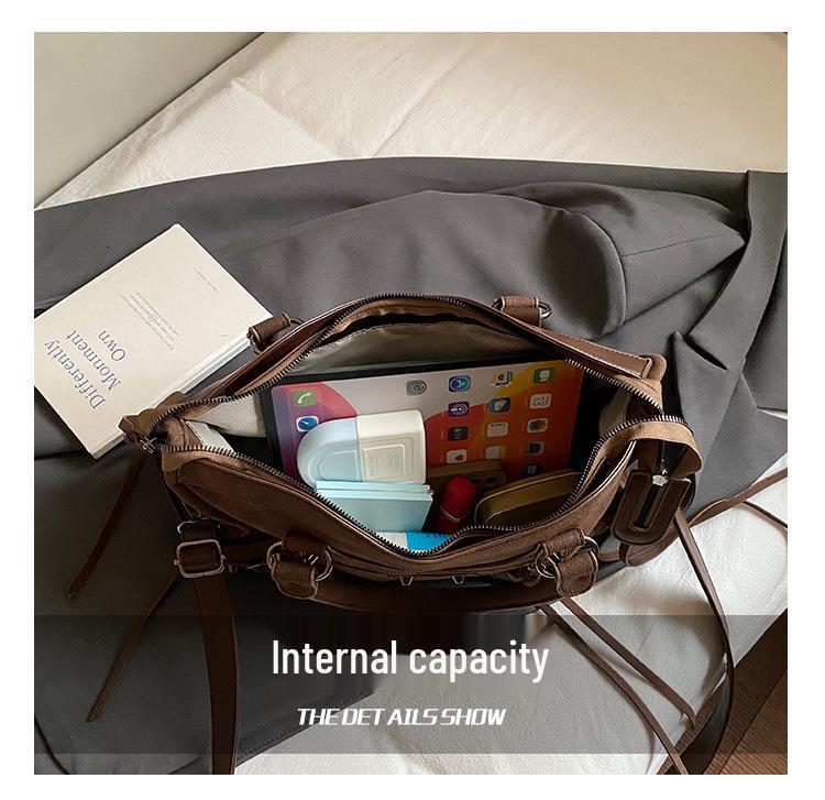 Trendsetting Matte Suede Rivet Motorcycle-Style Retro Crossbody Bag 2025: Large Capacity Handbag