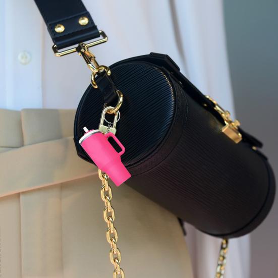 

Съемный брелок-подвеска Yousheng с мини-подстаканником в виде бальзама для губ, компактный дизайн, удобный для переноски, брелок-подвеска, аксессуар